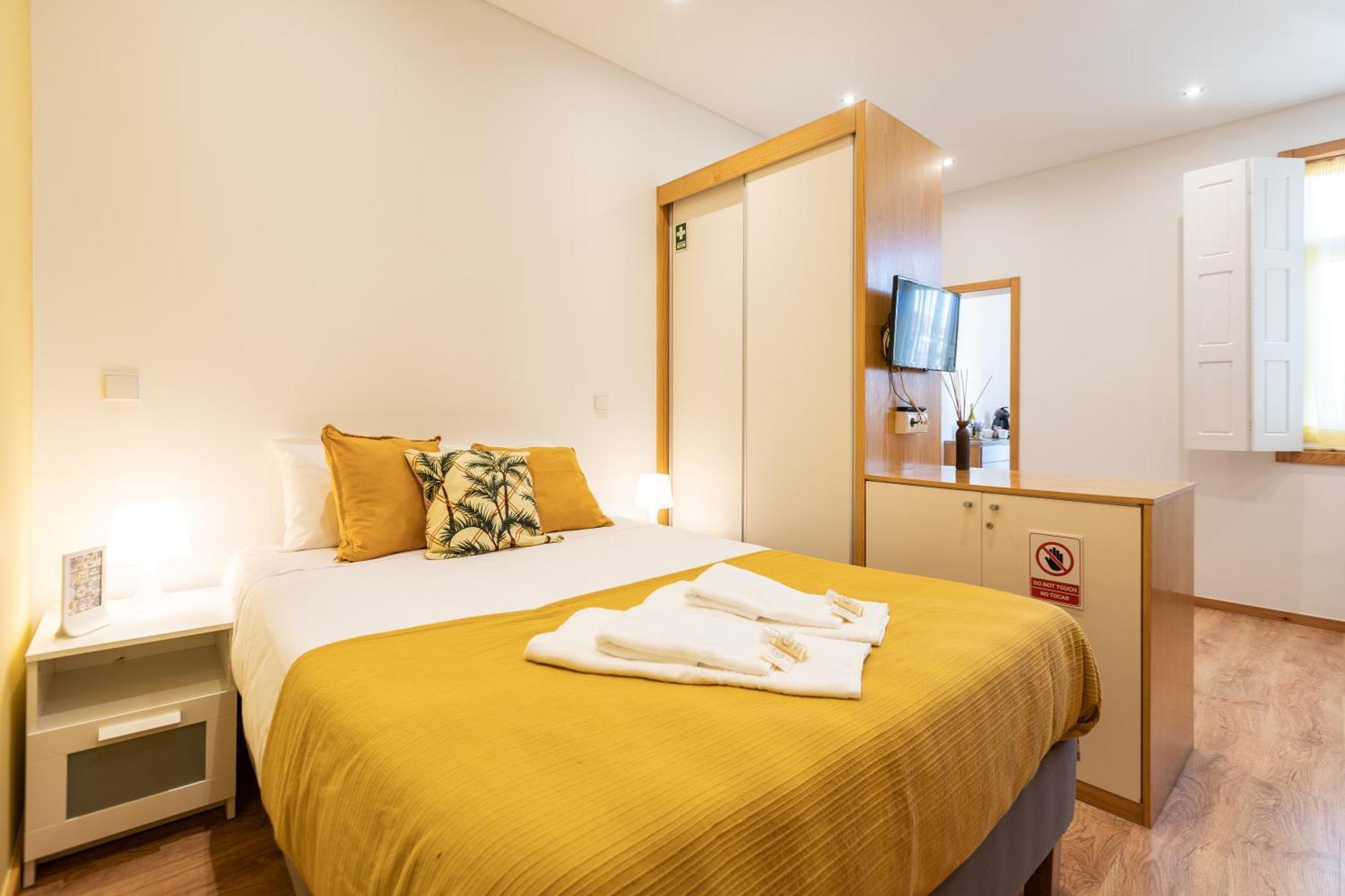 731 Costa Cabral Metro Residence Porto Zimmer foto