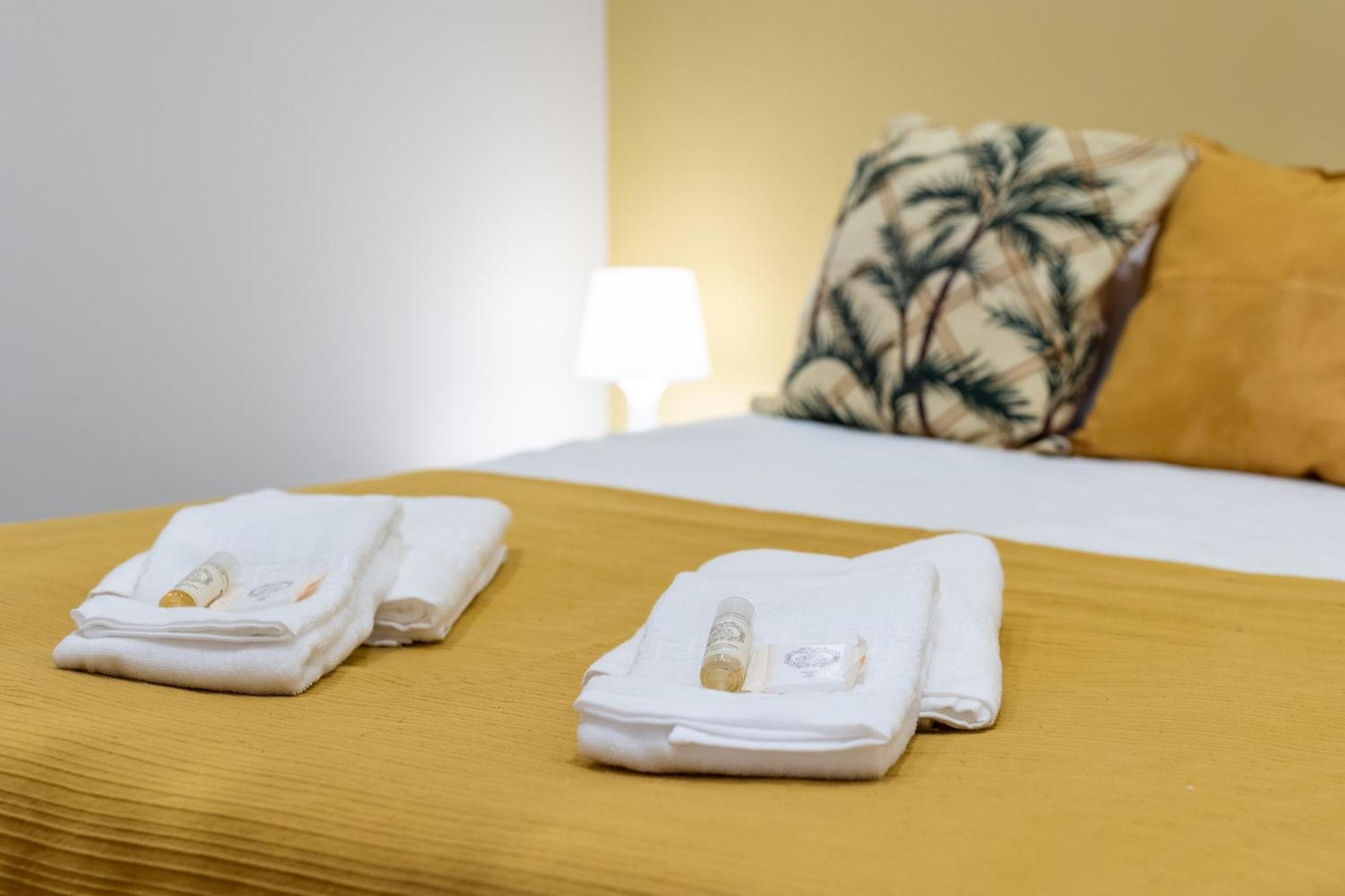 731 Costa Cabral Metro Residence Porto Zimmer foto